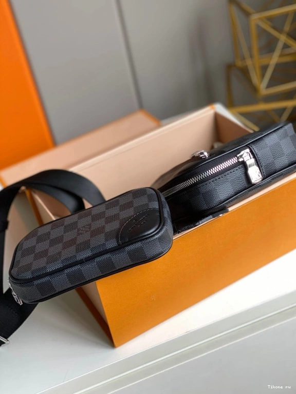 Cheap SCOTT VUITTON LOUIS MESSENGER 0815